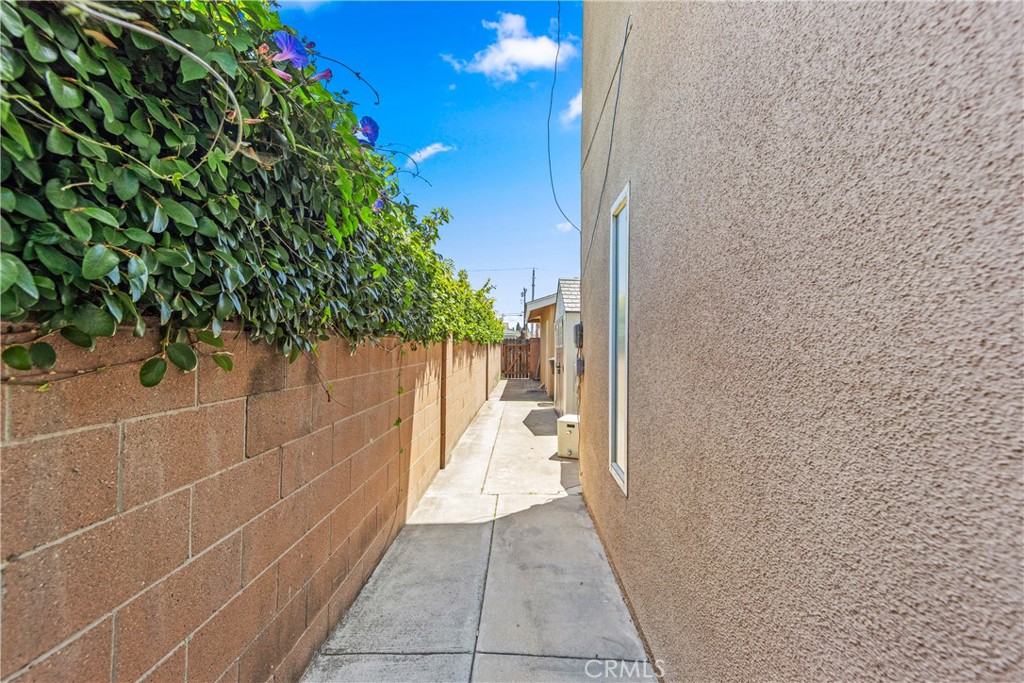 5471 Santa Gertrudes Avenue