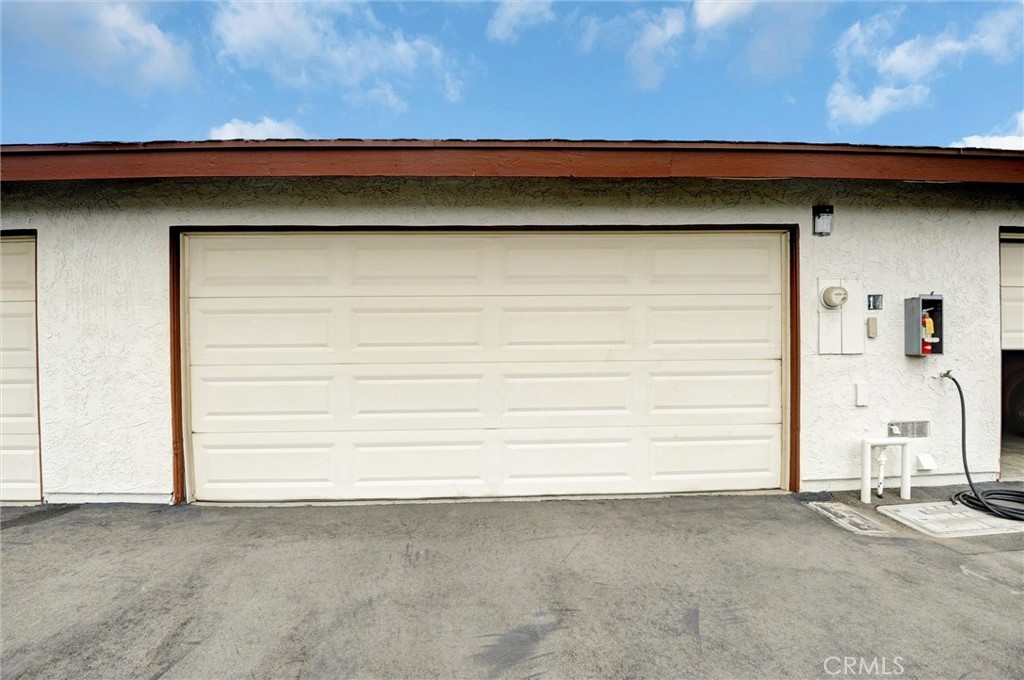 11000 Woodruff Avenue 14