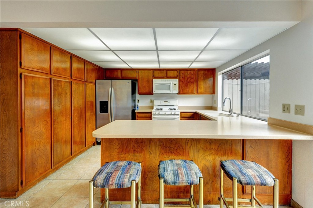 11000 Woodruff Avenue 14