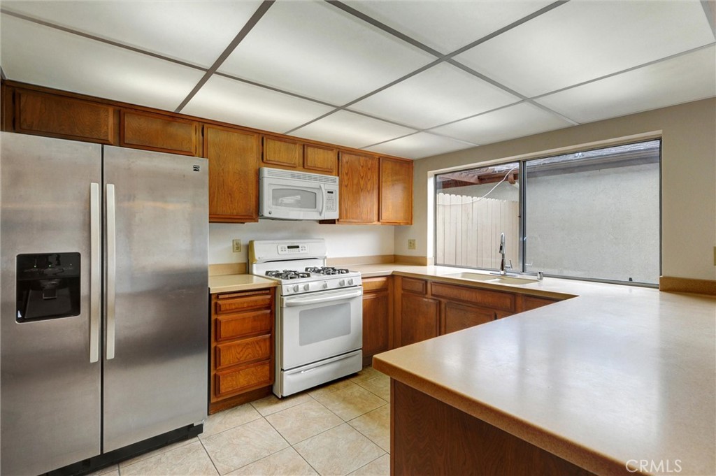 11000 Woodruff Avenue 14