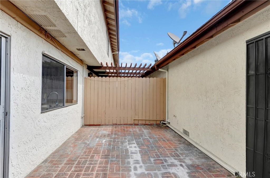 11000 Woodruff Avenue 14