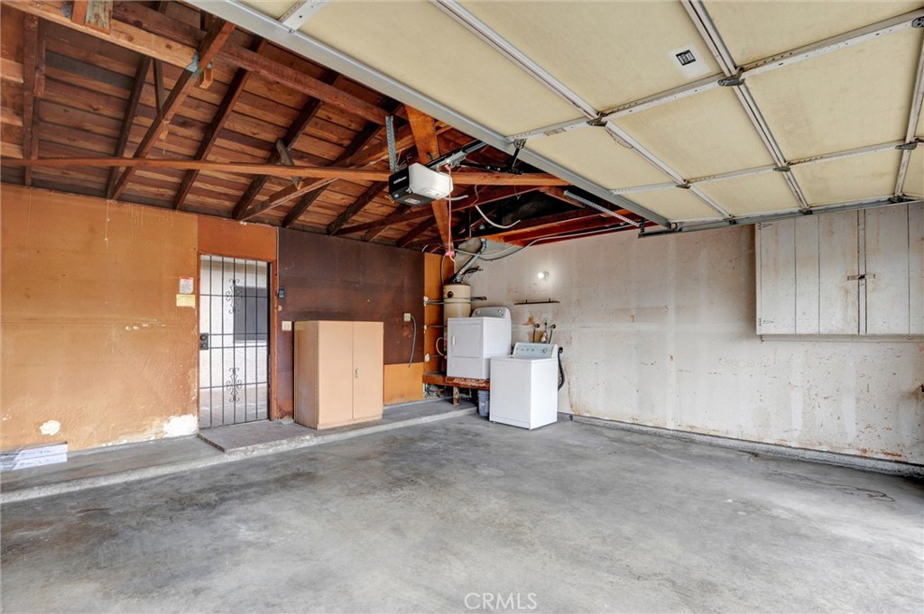 11000 Woodruff Avenue 14