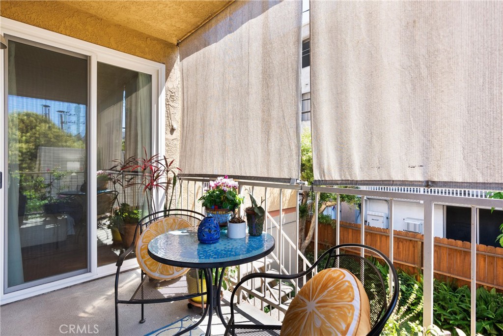 384 Redondo Avenue 205