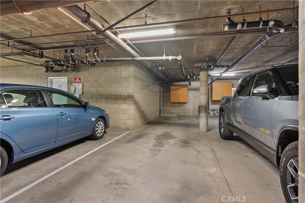 384 Redondo Avenue 205