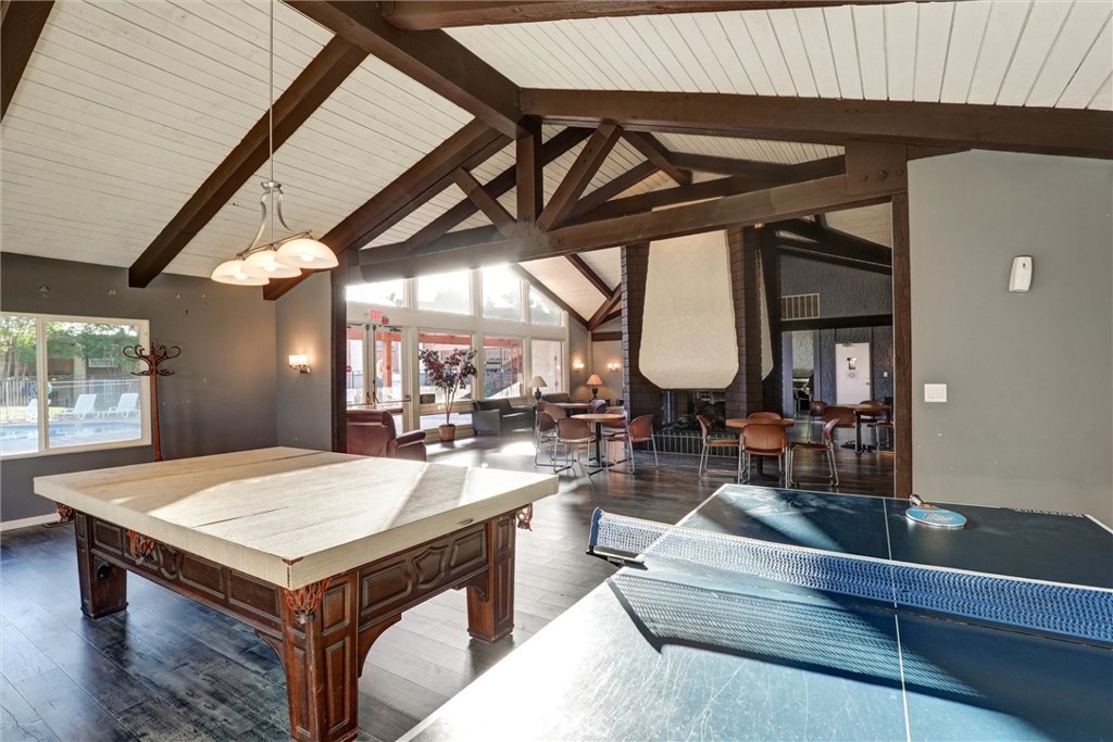 3723 Country Club Drive 9