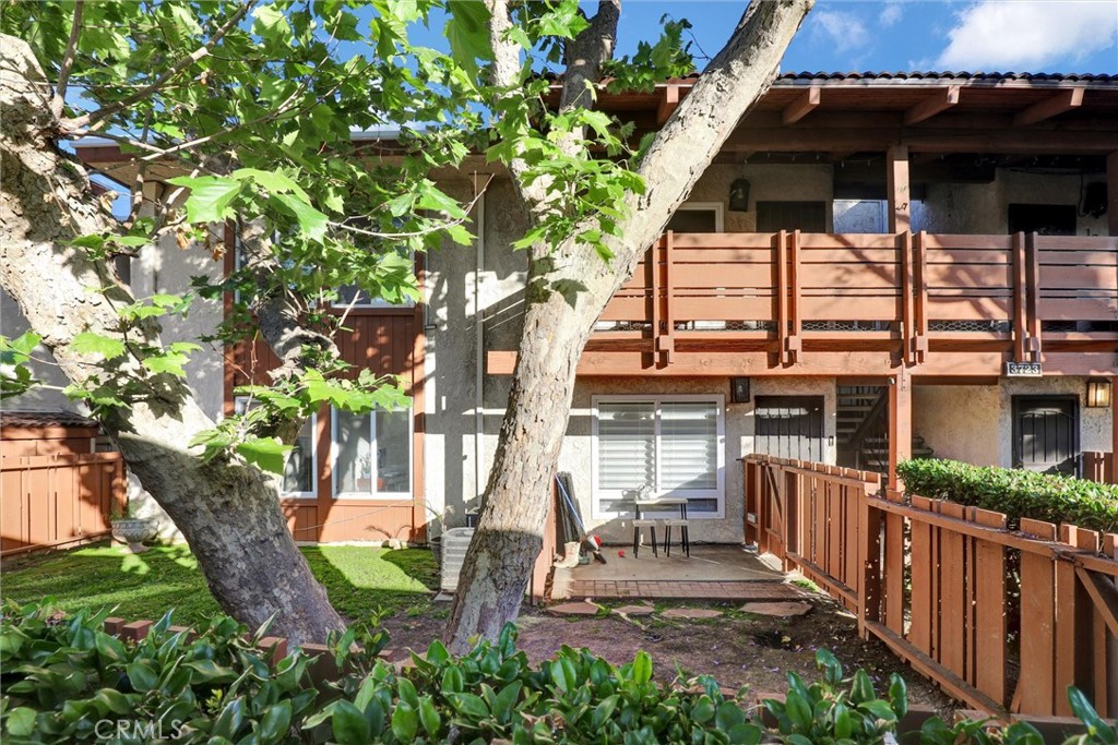 3723 Country Club Drive 9