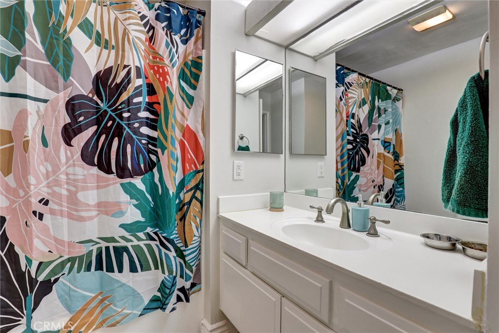 3723 Country Club Drive 9