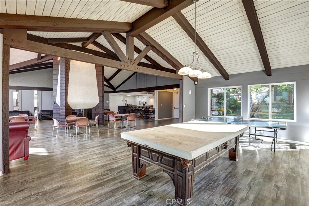 3723 Country Club Drive 9