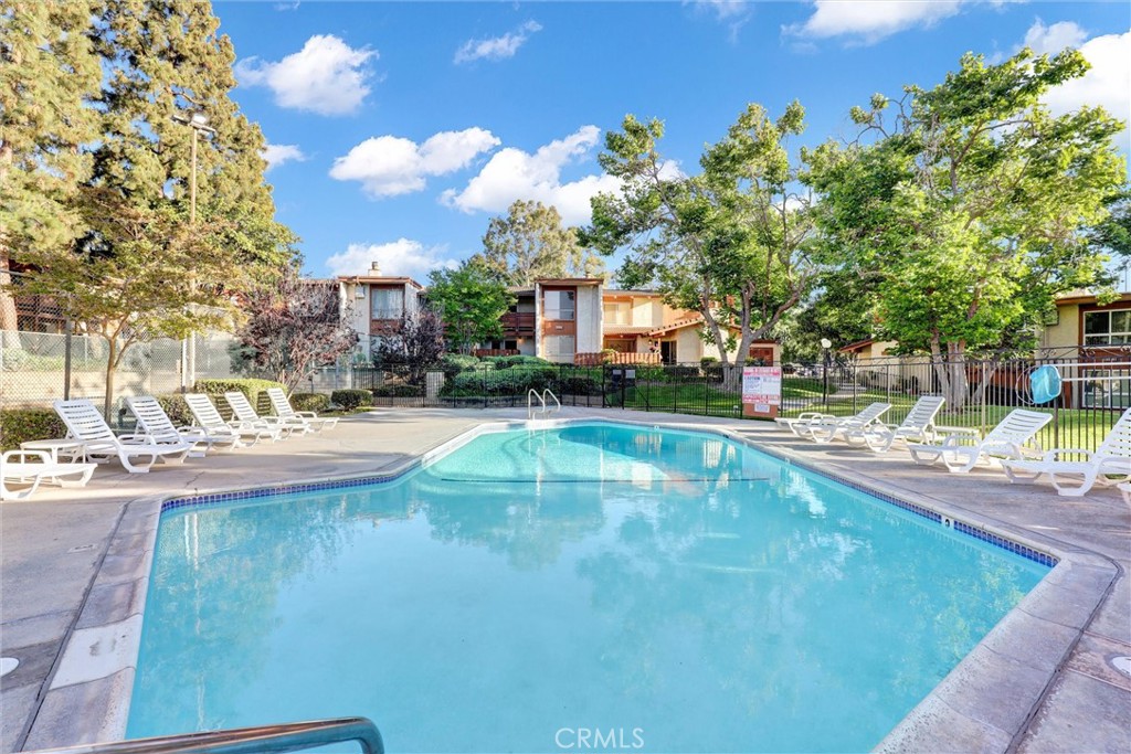 3723 Country Club Drive 9