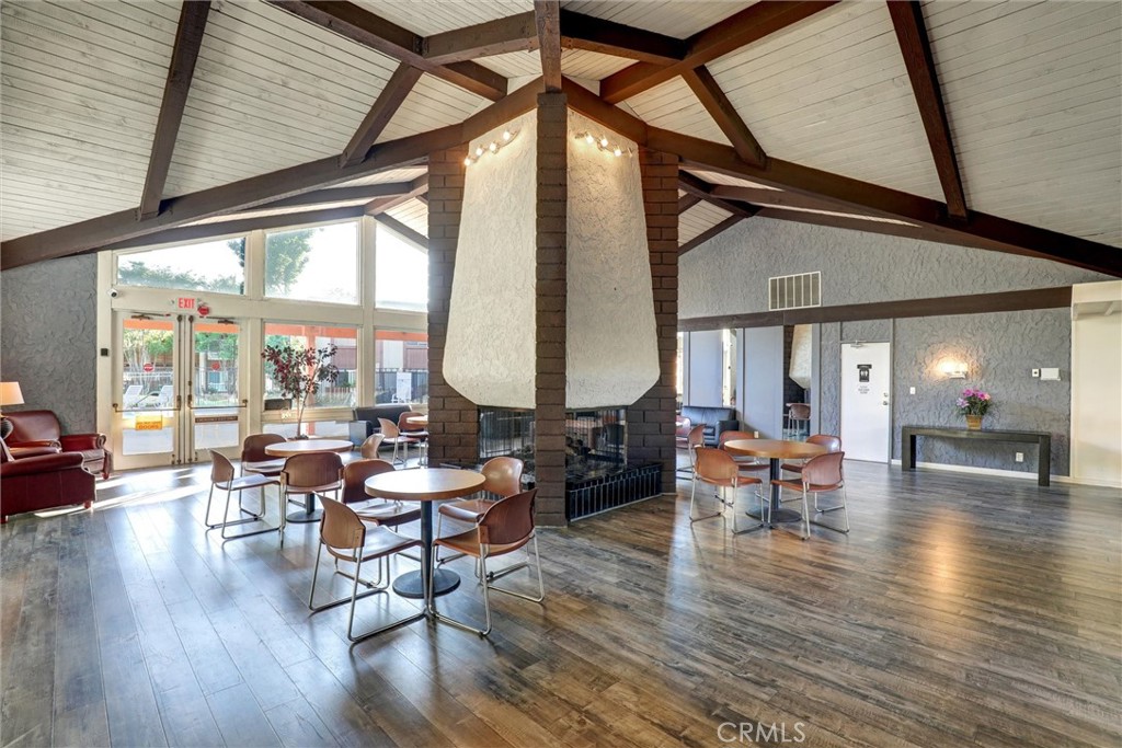 3723 Country Club Drive 9