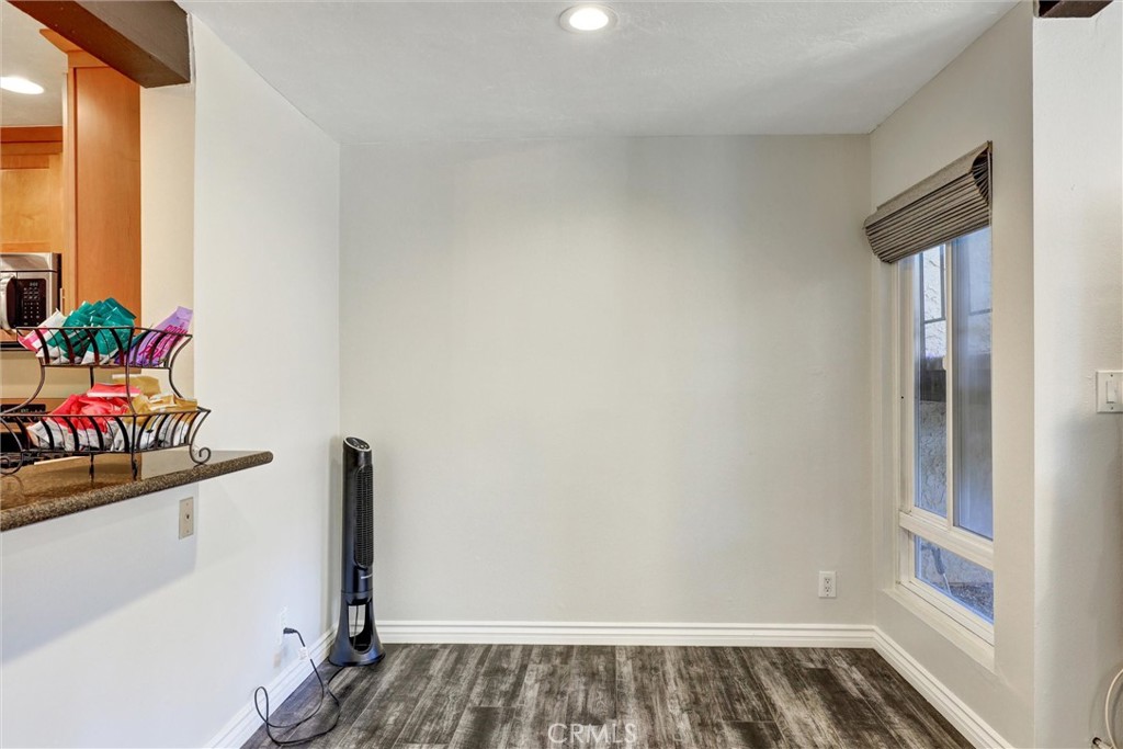 3723 Country Club Drive 9