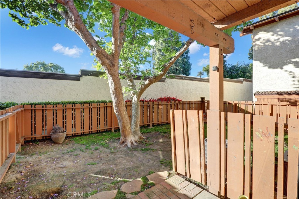 3723 Country Club Drive 9