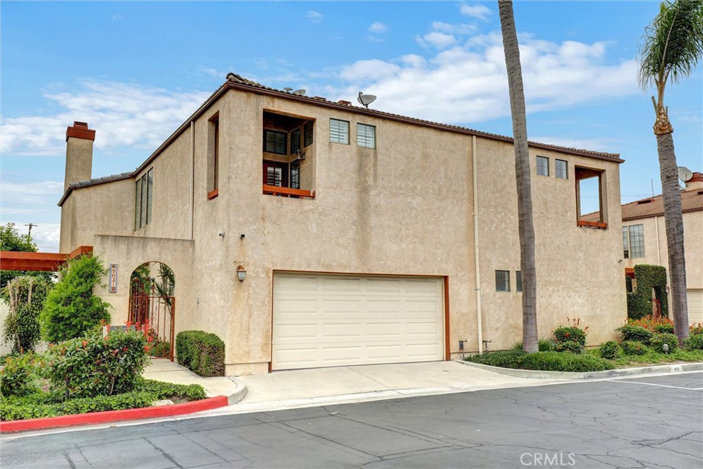 9031 Lampson Avenue