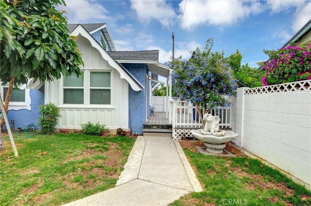 7570 El Chaco Drive