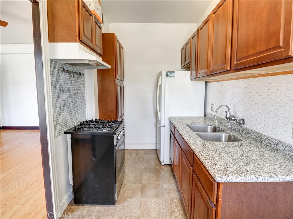 1030 East Ocean Boulevard 403