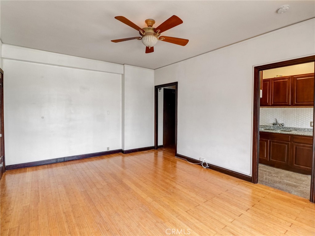 1030 East Ocean Boulevard 403