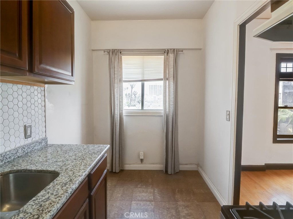 1030 East Ocean Boulevard 403