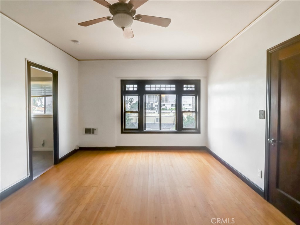 1030 East Ocean Boulevard 403