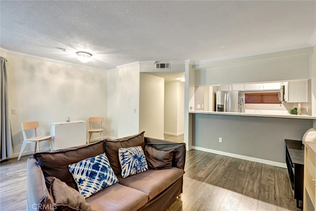 550 Orange Ave 212