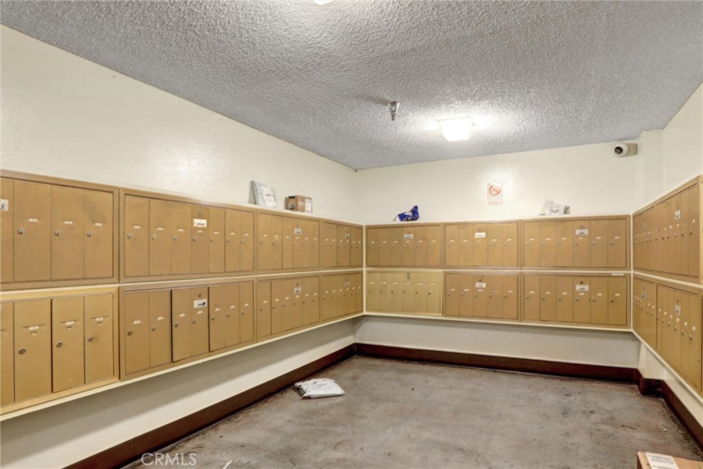 550 Orange Ave 212