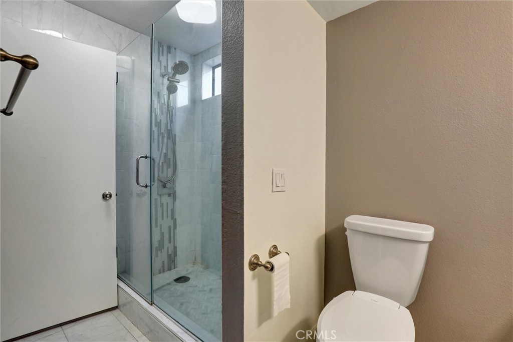 550 Orange Ave 212