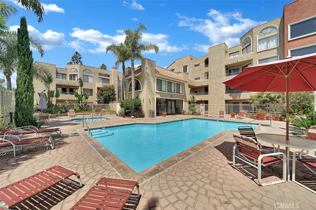 550 Orange Ave 212