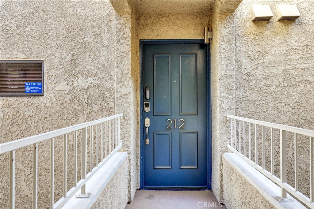 550 Orange Ave 212