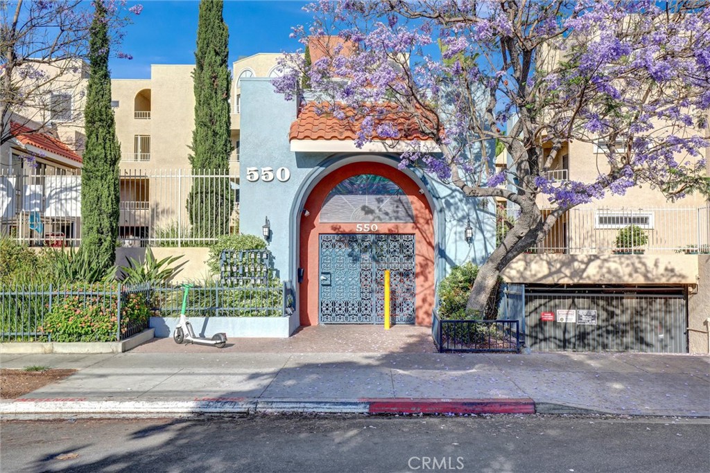 550 Orange Ave 212