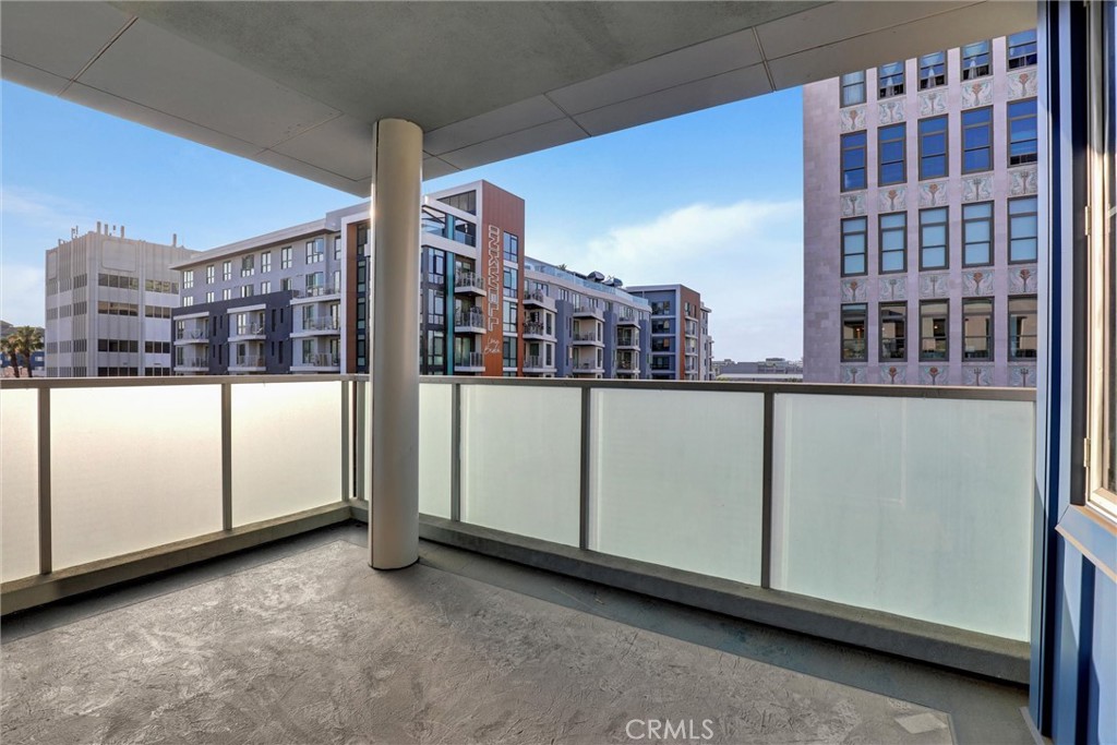 150 The Promenade North 409