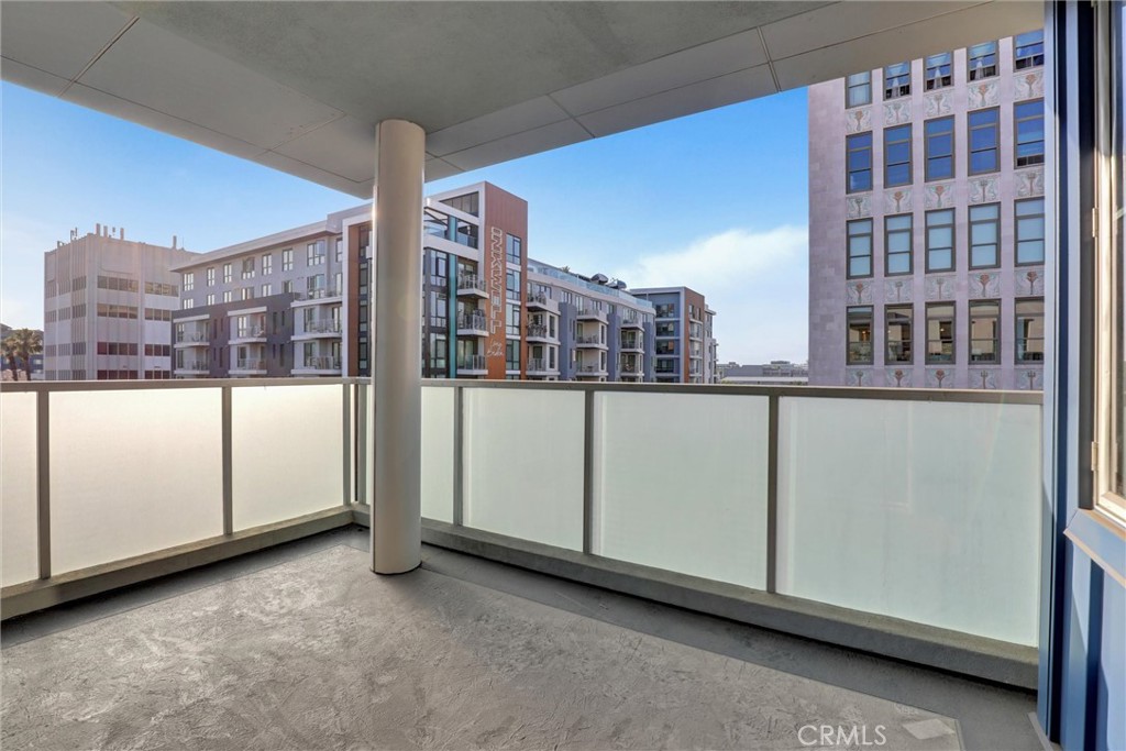 150 The Promenade North 409