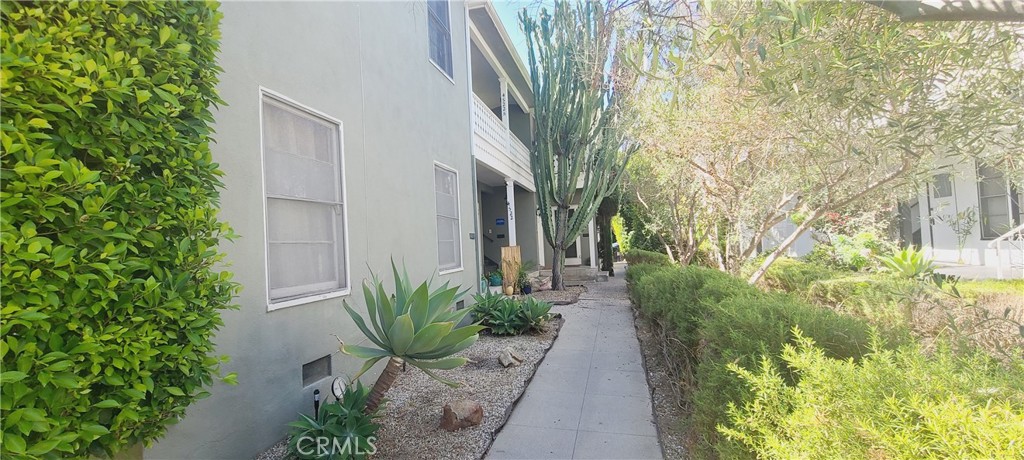 4522 Saint Elmo Drive