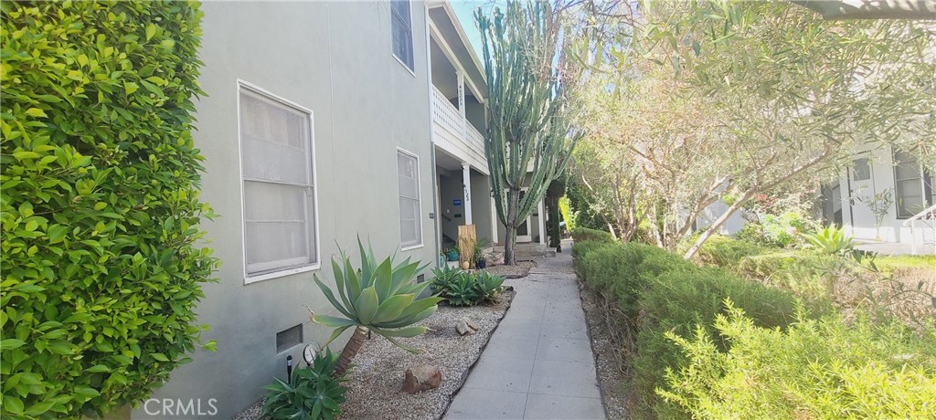 4522 Saint Elmo Drive