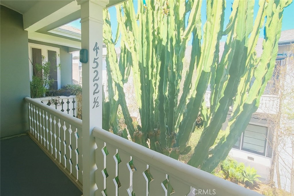 4522 Saint Elmo Drive