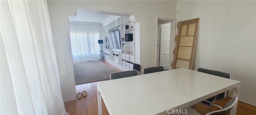 4522 Saint Elmo Drive