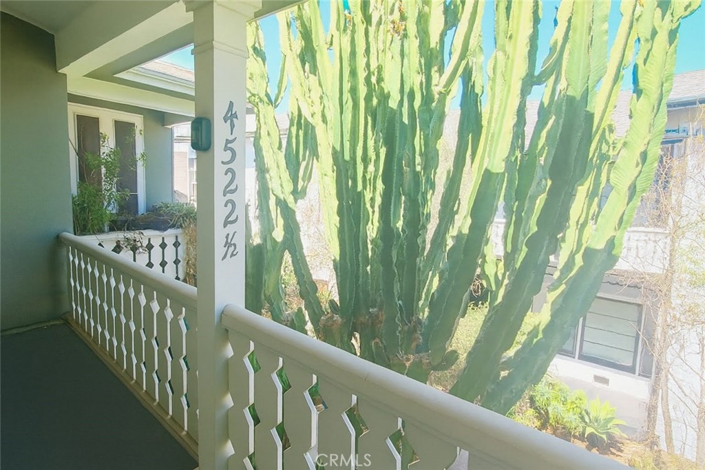 4522 Saint Elmo Drive