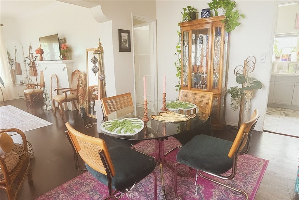 4522 Saint Elmo Drive