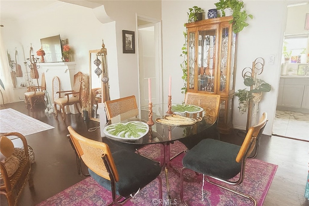 4522 Saint Elmo Drive