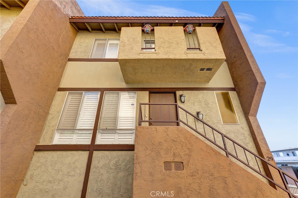 2254 Gaviota Avenue 29