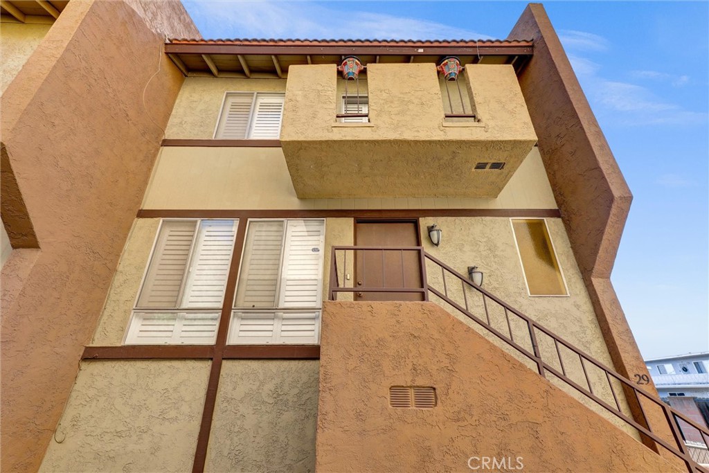 2254 Gaviota Avenue 29