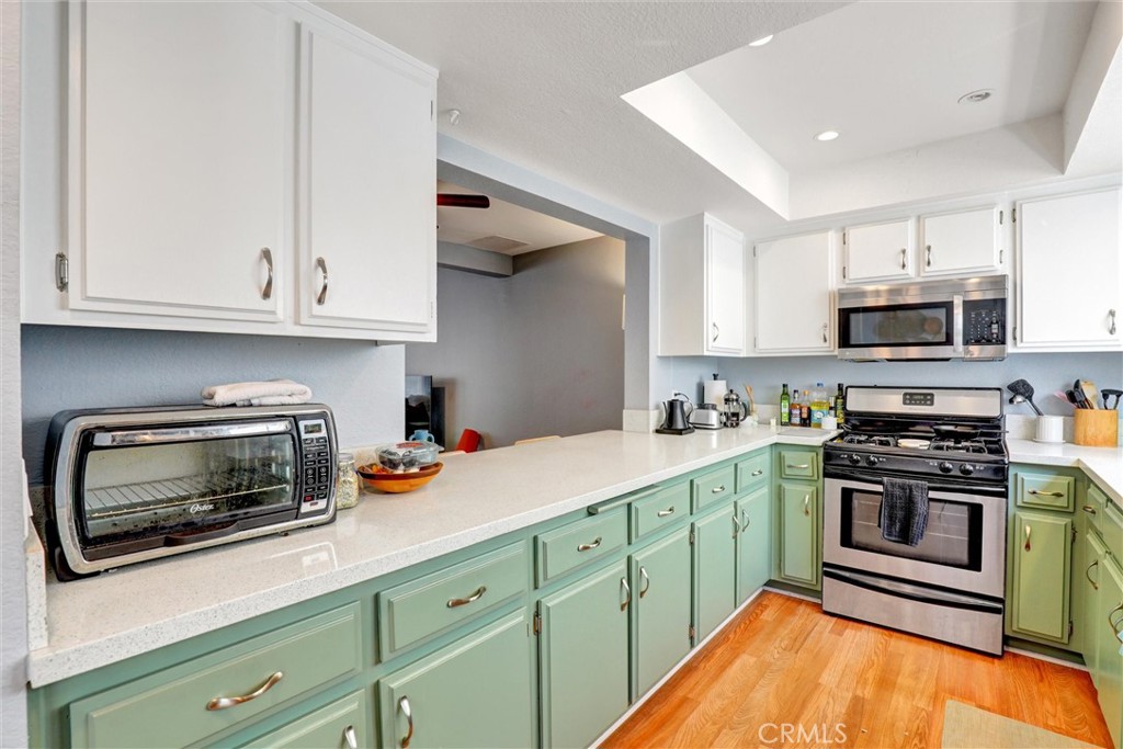 533 Walnut Avenue 7