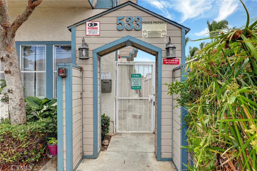533 Walnut Avenue 7