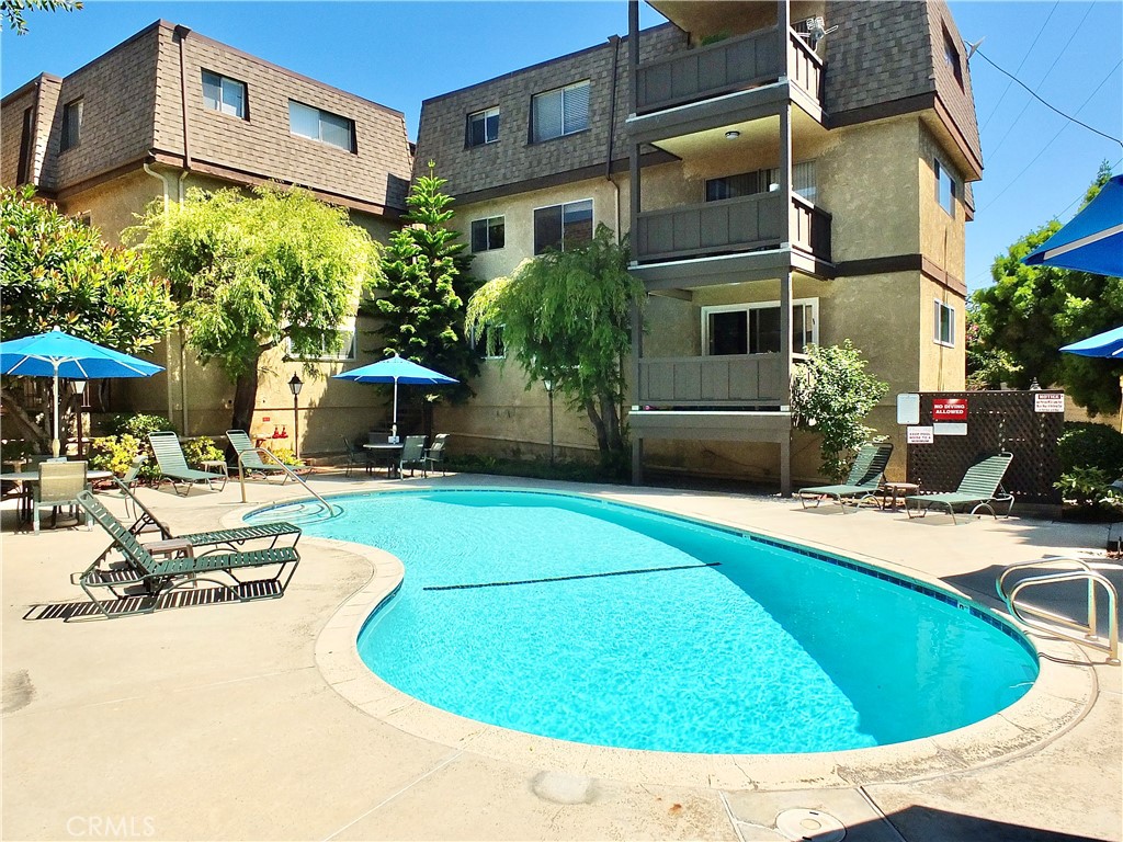 3933 N Virginia Road 308