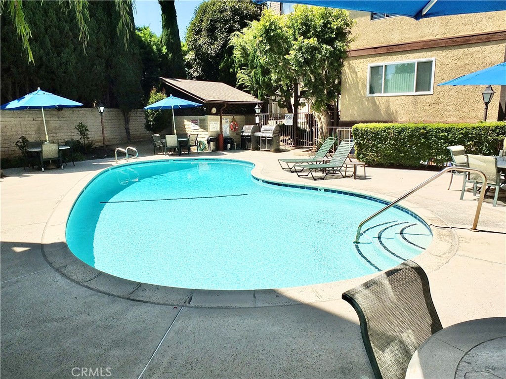 3933 N Virginia Road 308