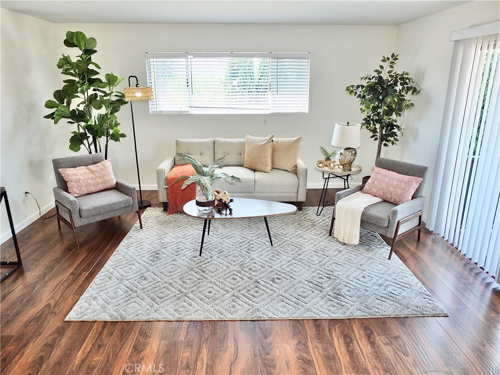 3933 N Virginia Road 308