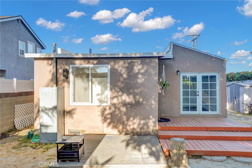 5907 Ibbetson Avenue