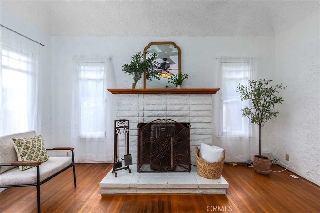 5907 Ibbetson Avenue