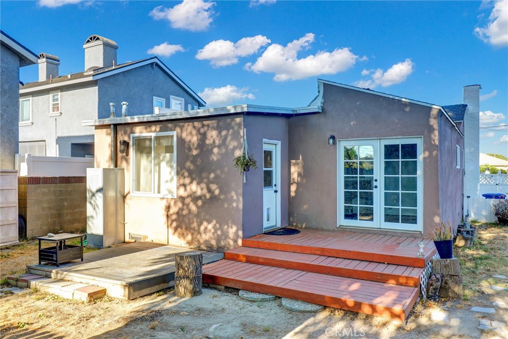 5907 Ibbetson Avenue