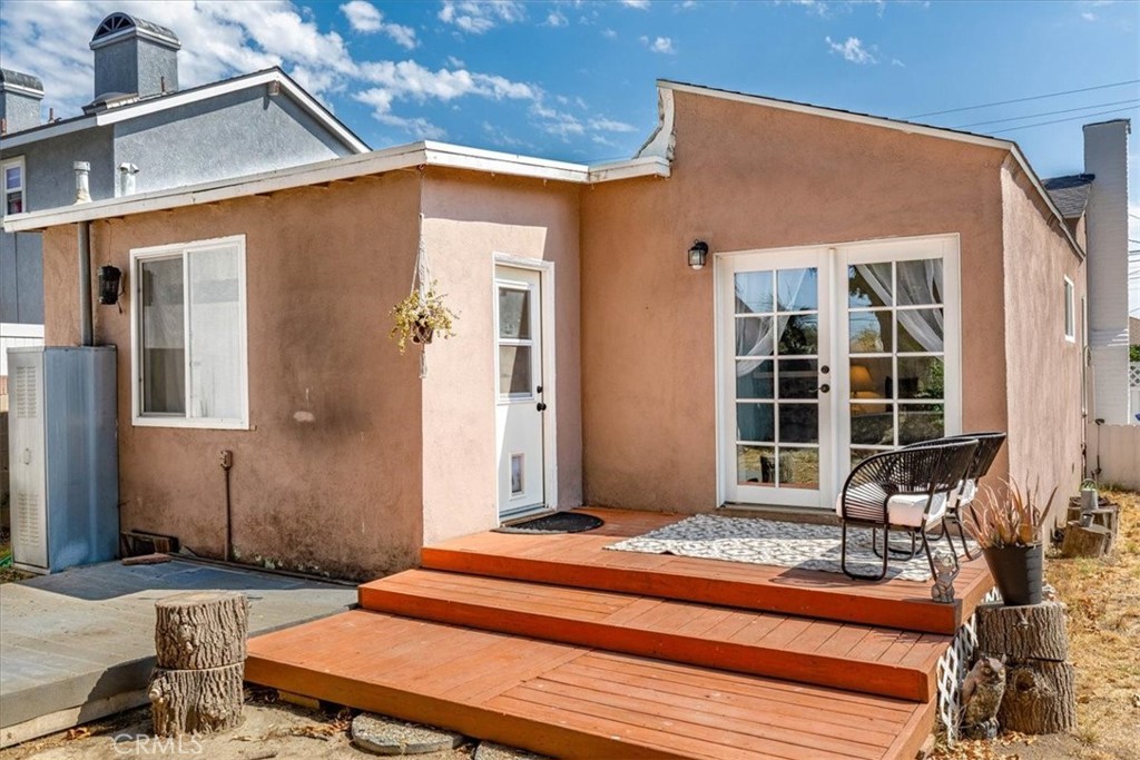 5907 Ibbetson Avenue