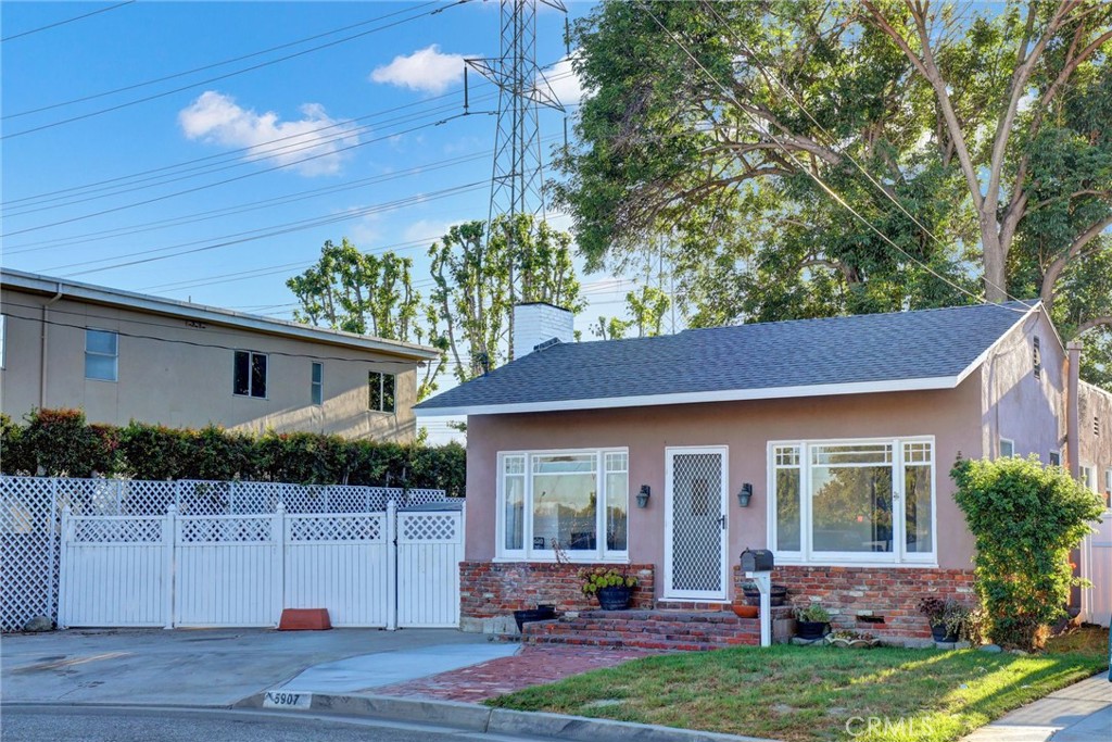 5907 Ibbetson Avenue