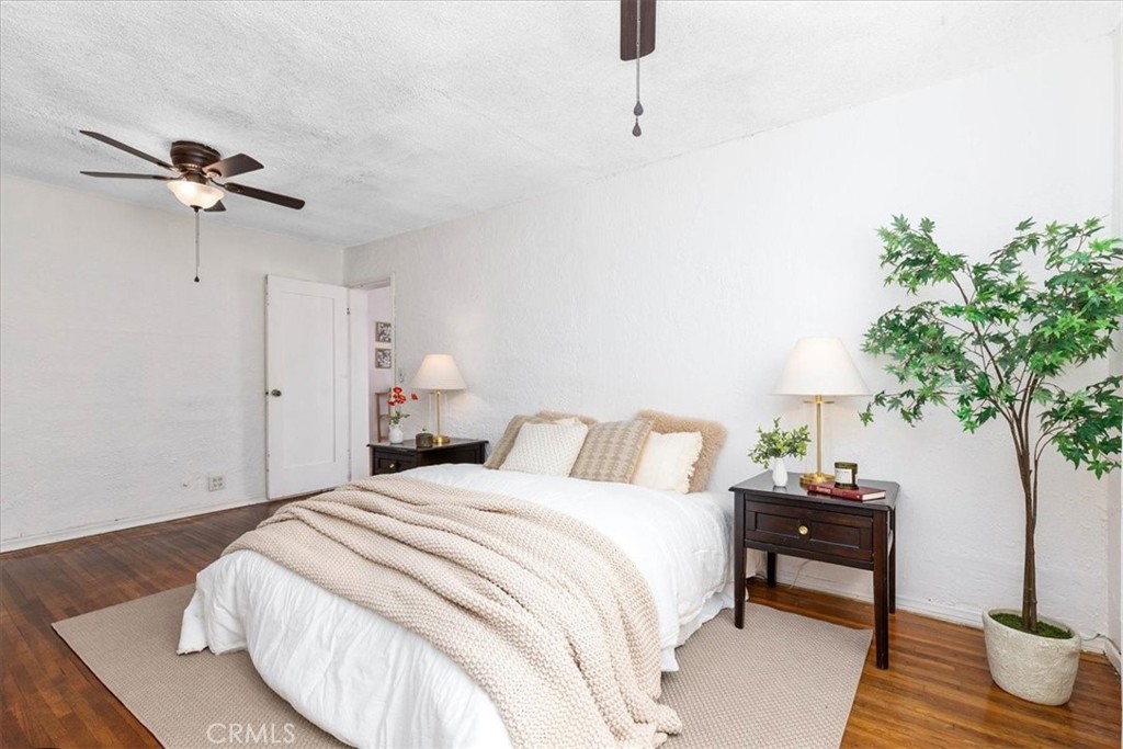 5907 Ibbetson Avenue